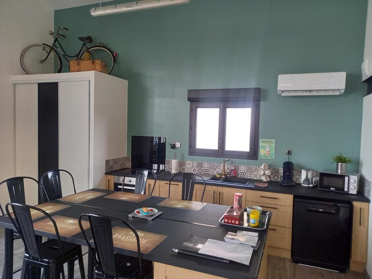 Cosy-Loft Industriel , Jacuzzi , Wifi , 6 Personnes Max Villa Aigues-Vives  Eksteriør bilde